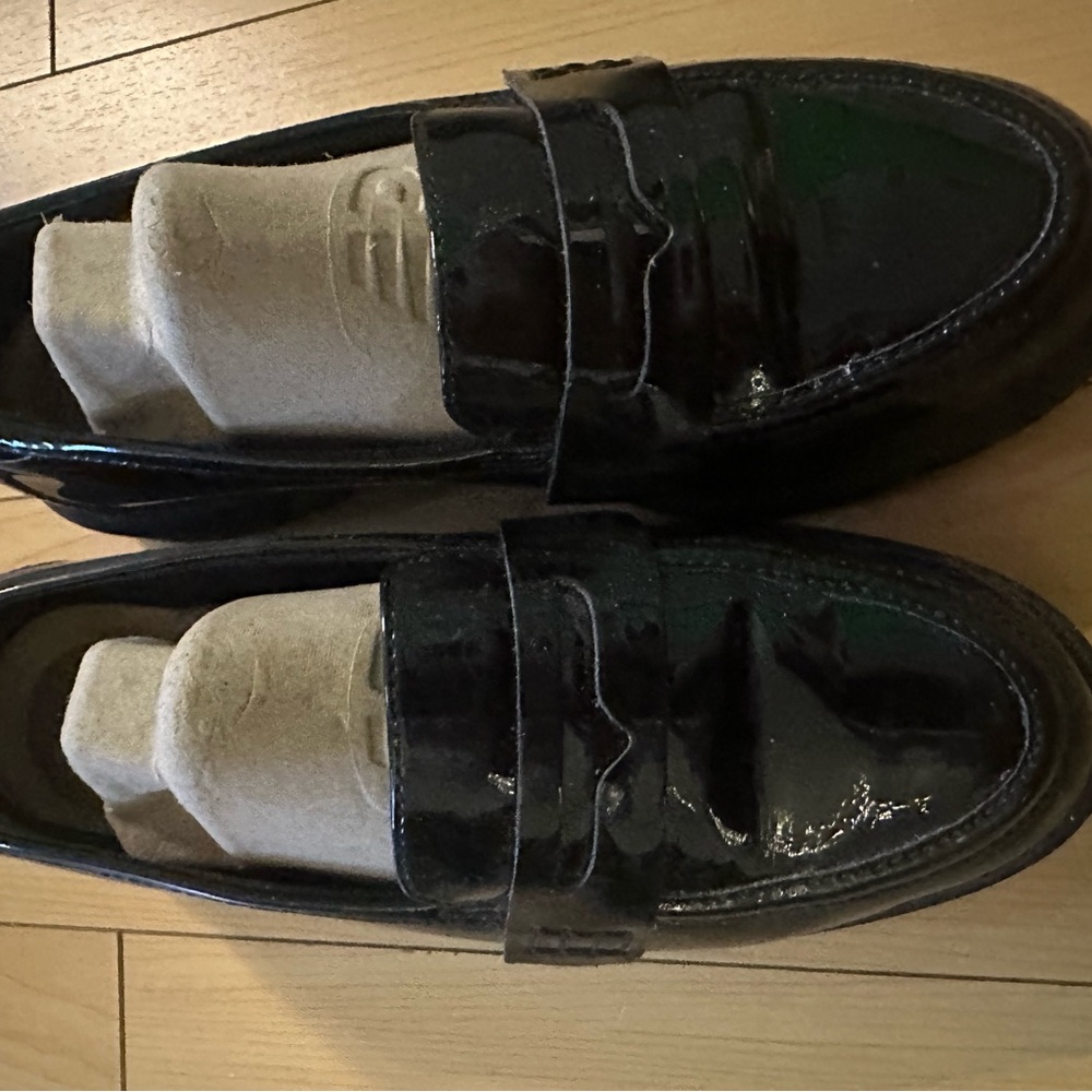 Clarks Women's Black Patent Loafers